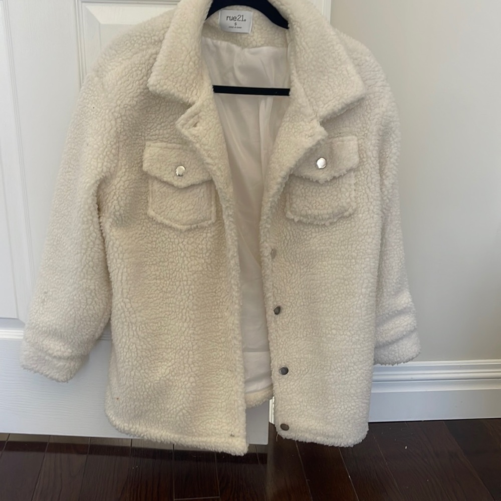 Rue 21 white Sherpa jacket